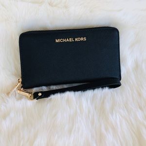 💕🌹Michael Kors Jet Set Saffiano Black🌹💕